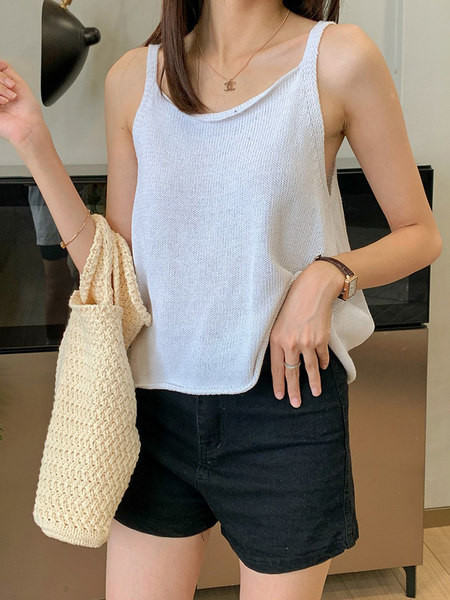 Ikdienas sieviešu topiņš ar lencēm - plats modelis