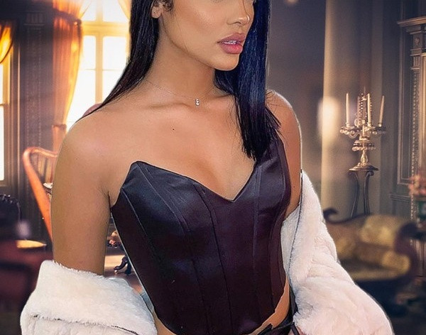 Bustiera de dama eleganta, model curat