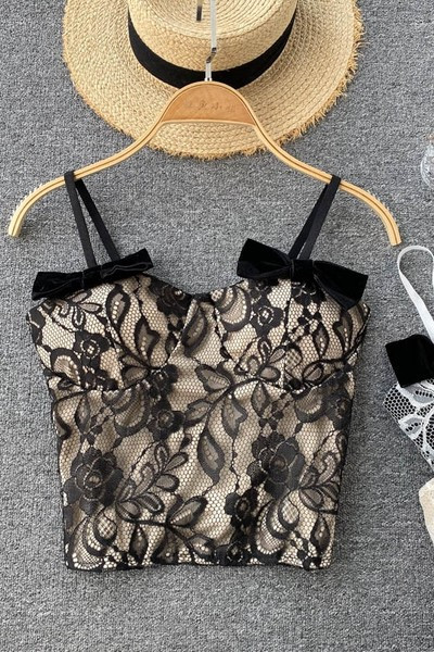 Sieviešu ikdienišķa bikses ar mežģīnēm un plānām lencēm