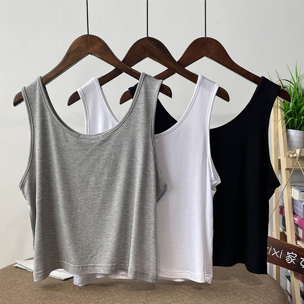 Ikdienas sieviešu tops ar platām lencēm un uzrakstu