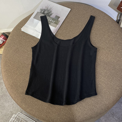 Plata modeļa sieviešu tops ar ovālu kakla izgriezumu