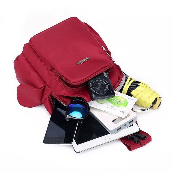 Sieviešu mugursoma ar priekšējo kabatu vairākās krāsās