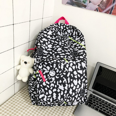 Дамска модерна раница с 3D елемент в няколко цвята