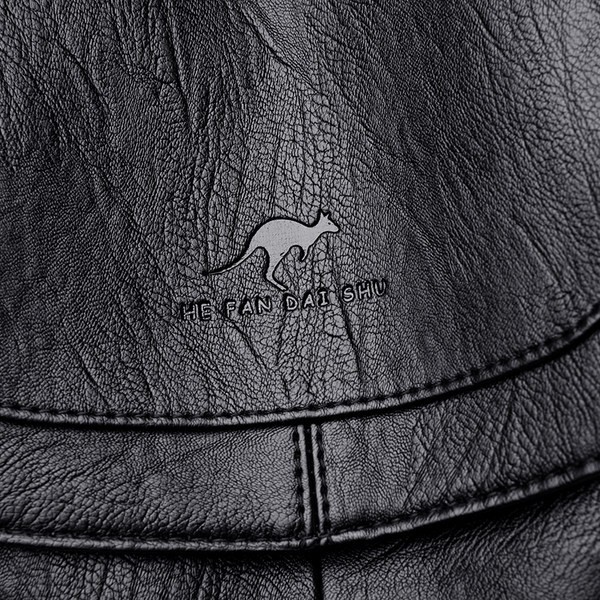 Rucsac modern de dama cu inscriptia model uni