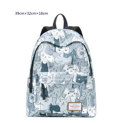 Sieviešu moderna mugursoma dažādos modeļos un rāvējslēdzējs