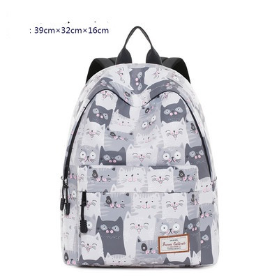 Sieviešu moderna mugursoma dažādos modeļos un rāvējslēdzējs