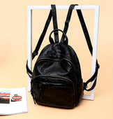 Sieviešu mākslīgās ādas mugursoma un priekškabata