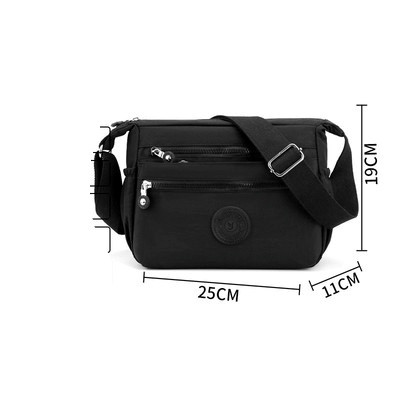 Mūsdienīga sieviešu plecu soma dažādās krāsās