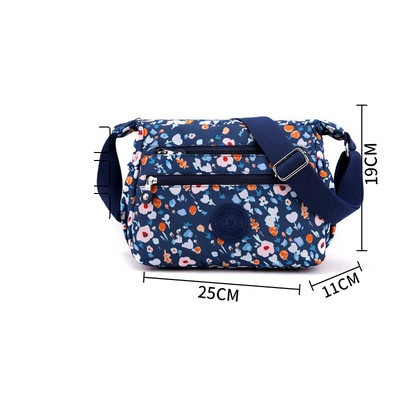 Mūsdienīga sieviešu plecu soma dažādās krāsās