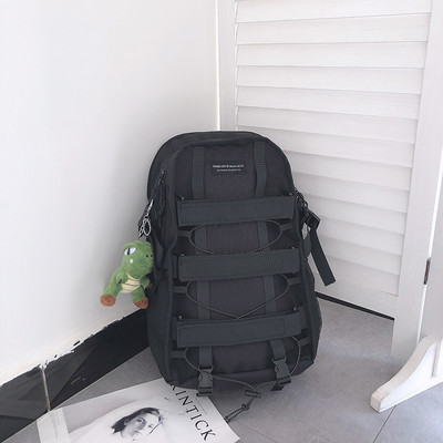 Jauna modeļa mugursoma retro stilā ar aksesuāru