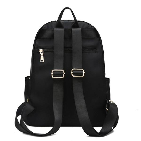 Sieviešu tekstila mugursoma ar priekšējo kabatu melnā krāsā