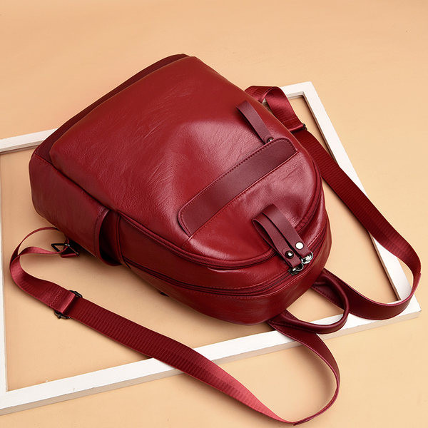 Sieviešu mugursoma no tīras eko ādas