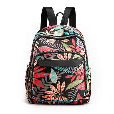 Jauna modeļa sieviešu mugursoma ar aplikāciju un plecu rokturiem