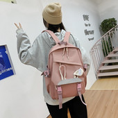 Γυναικείο καθημερινό σακίδιο με τσέπη και φερμουάρ