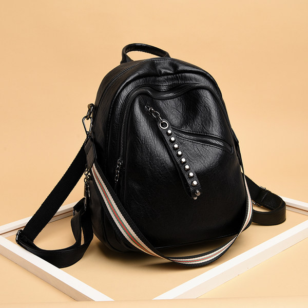 Ženska svakodnevna torba od eko kože sa patentnim zatvaračima i ušicama