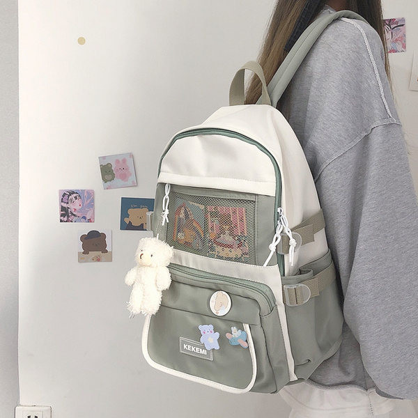 Sieviešu mugursoma ar aksesuāru četrās krāsās