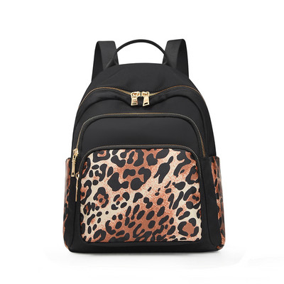 Moderna sieviešu mugursoma ar kabatām un plecu siksnām