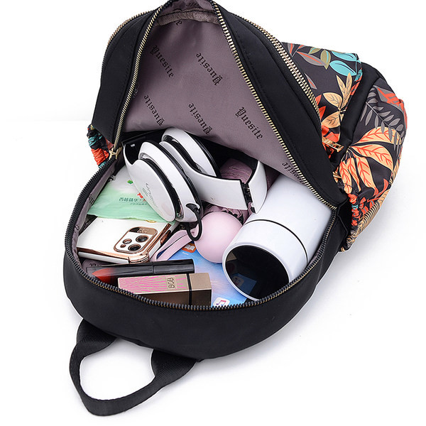 Ikdienas sieviešu mugursoma ar lencēm un aplikāciju