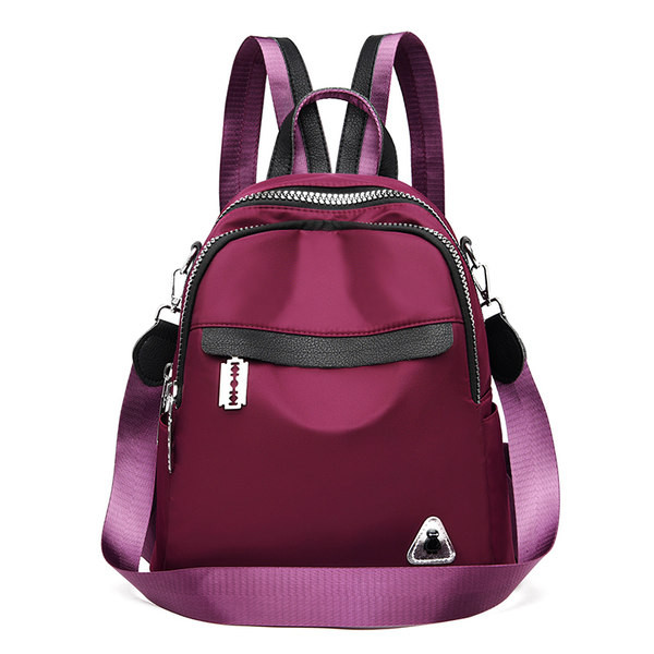 Rucsac de damă modern cu buzunare frontale și cataramă