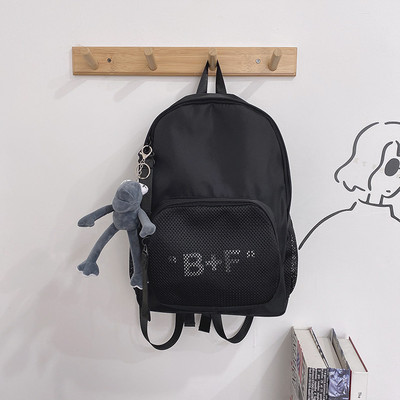 Rucsac de zi cu zi pentru femei cu buzunar frontal și element 3D