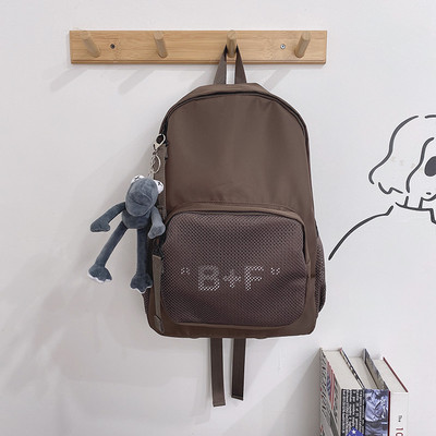 Rucsac de zi cu zi pentru femei cu buzunar frontal și element 3D