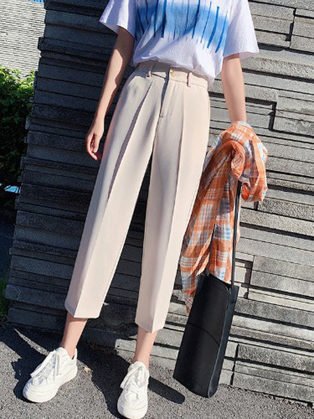 Μοντέρνο γυναικείο παντελόνι με ψηλή μέση και μήκος 9/10