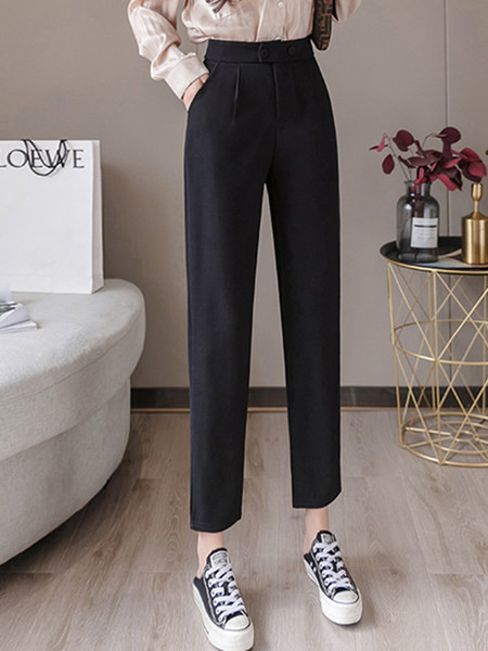 Jauns sieviešu bikšu modelis ar kabatām un augstu vidukli melnā krāsā