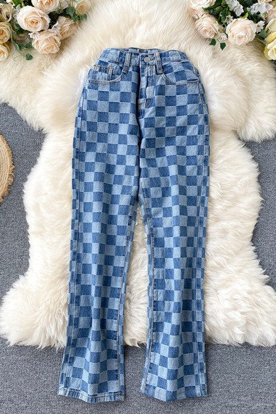 Ženske traper hlače s visokim strukom i džepovima