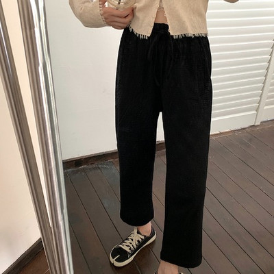 Sieviešu bikšu taisns modelis ar mežģīnēm