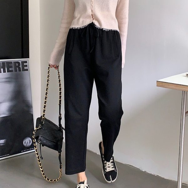 Sieviešu bikšu taisns modelis ar mežģīnēm