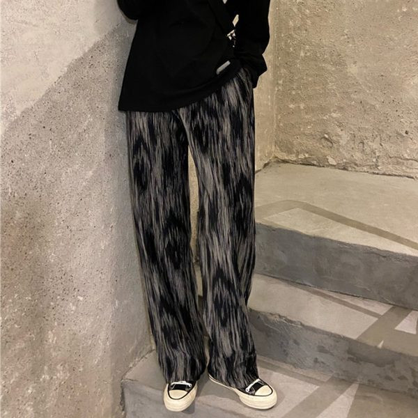 Pantaloni casual dama model lat