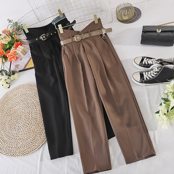 Ženske duge hlače s remenom i visokim strukom