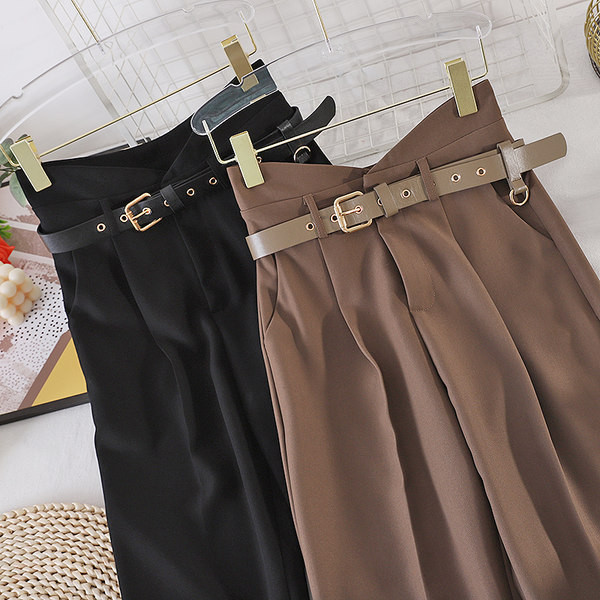 Ženske duge hlače s remenom i visokim strukom