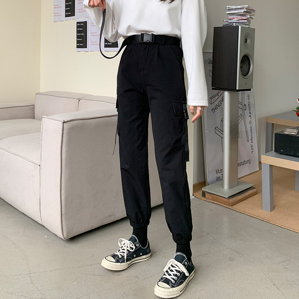 Дамски панталон прав модел със странични джобове