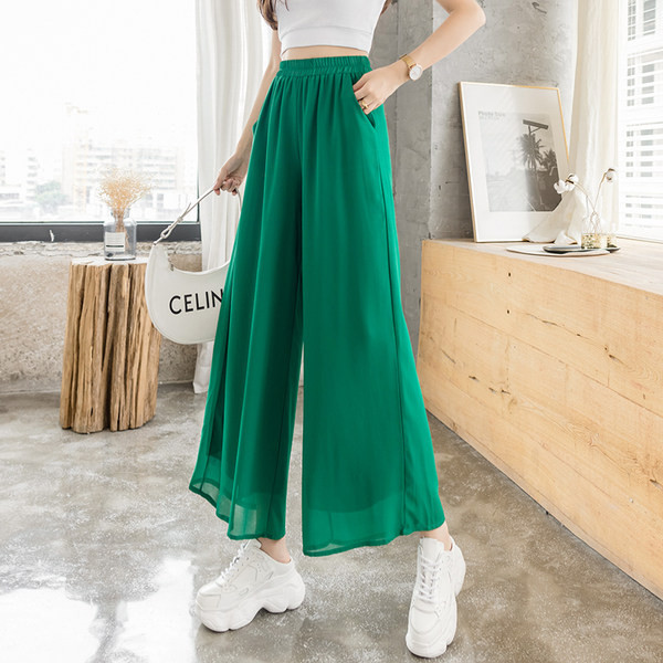 Sieviešu bikses ar elastīgu jostasvietu - plats modelis