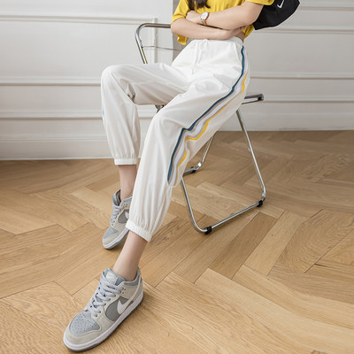 Γυναικεία αθλητικά παντελόνια με μπορντούρα σε διάφορα χρώματα