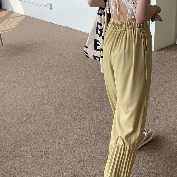 Mūsdienīgas sieviešu bikses ar elastīgu jostasvietu un mežģīnēm