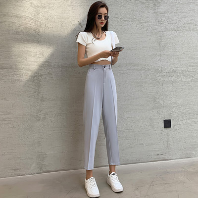 Pantaloni de damă la modă cu un model drept cu talie înaltă