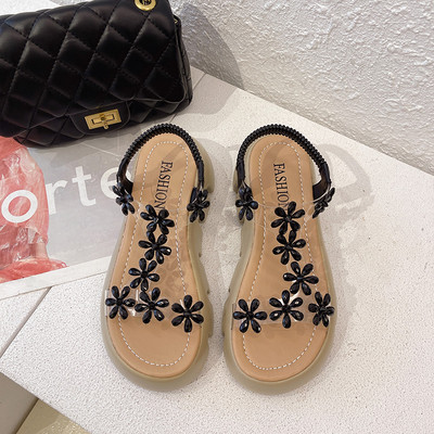 Γυναικεία σανδάλια με διακοσμητικές πέτρες σε πλατφόρμα