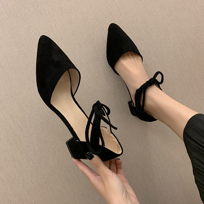 Sandale dama model ascutit cu sireturi