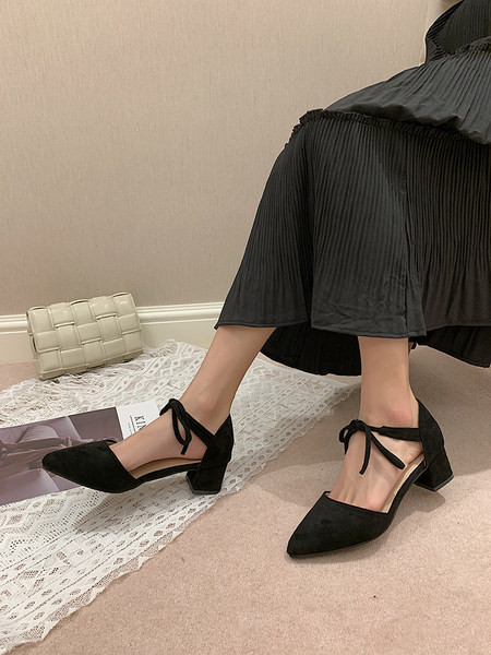 Sandale dama model ascutit cu sireturi