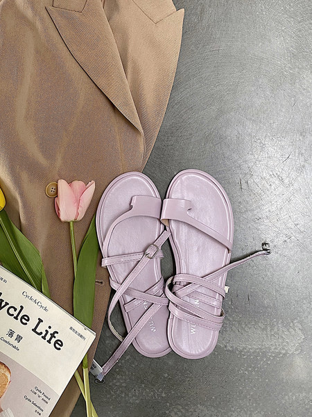 Modernas sieviešu sandales no mākslīgās ādas ar plakanu zoli