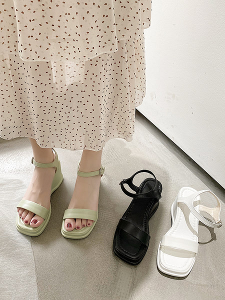 Sieviešu modernas platformas sandales no eko ādas