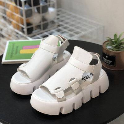 Sandale de dama cu talpa inalta in alb-negru