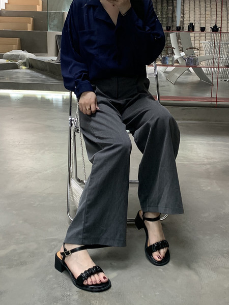 Sandale dama din piele ecologica model uni cu toc