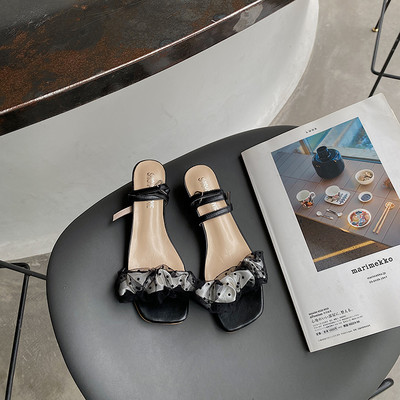 Stilīgas sieviešu sandales ar papēdi un tillu