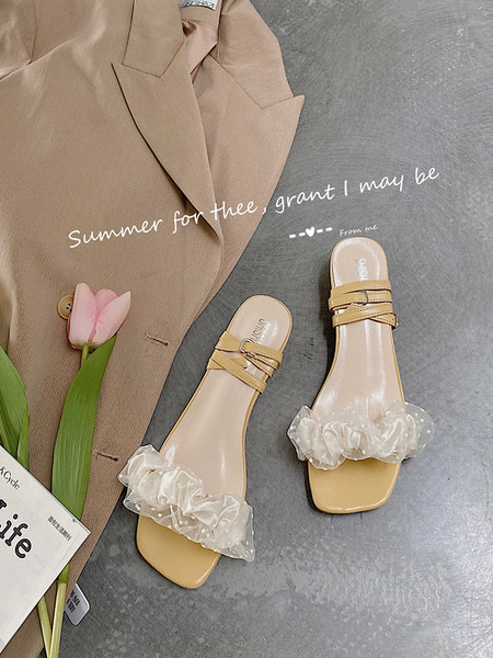 Stilīgas sieviešu sandales ar papēdi un tillu