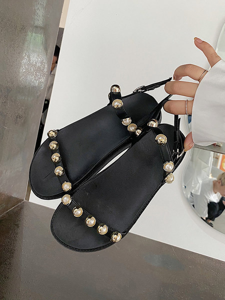 Aktuālās sieviešu sandales ar plakanām zolēm un pērlēm