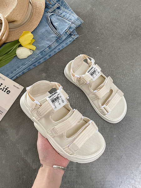 Sandale de damă cu talpă plată și inscripție