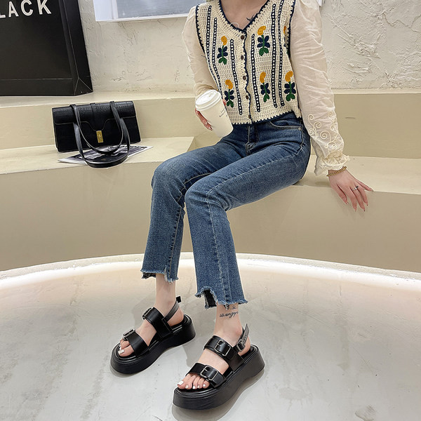 Ženske ležerne sandale s platformom u bijeloj i crnoj boji